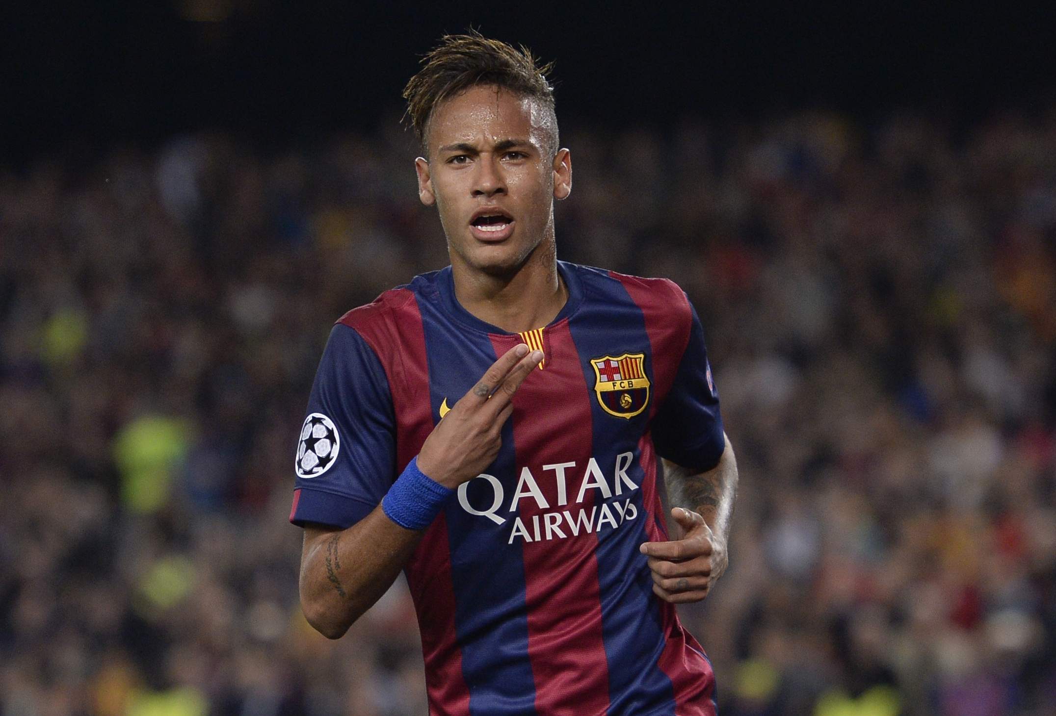 Goles de Neymar llevan al Barça a semis