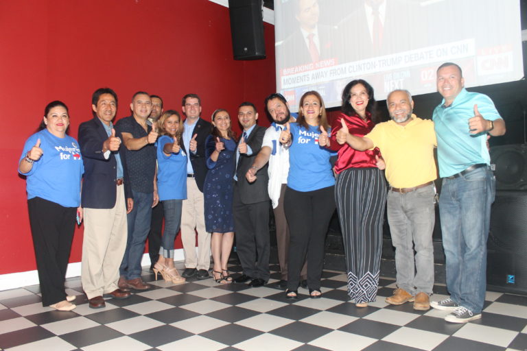 Latinos estuvieron atentos al último debate