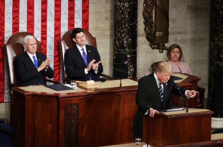 Con Trump, como Santo Tomás: “Ver para creer”