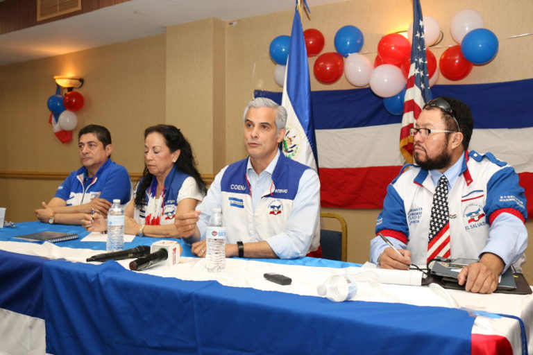 Arena busca respaldos en Estados Unidos