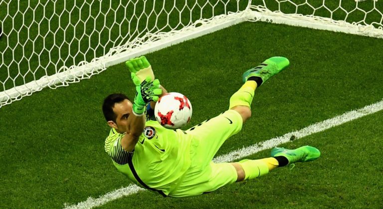 Claudio Bravo la pesadilla de Portugal
