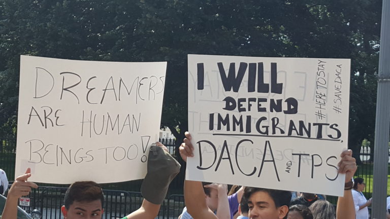 Wal-Mart, Target y Pepsi se suman a esfuerzo para proteger a “dreamers”