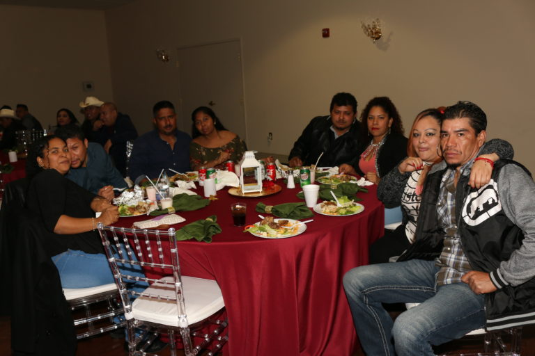 Empleados de México Lindo disfrutaron de fiesta Navideña