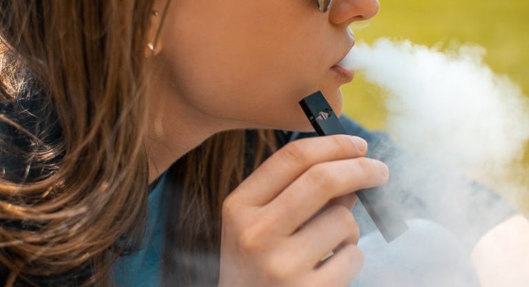 Los cigarrillos electrónicos la nueva epidemia