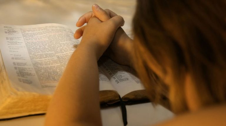 Cinco razones para orar en privado