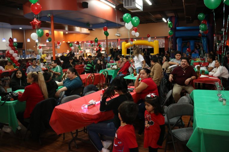 Coma sabroso y disfrute en familia en El Fogoncito Restaurant