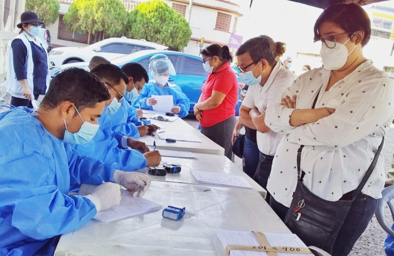 Ministerio de Salud continúa con los tamizajes comunitarios en el oriente de El Salvador