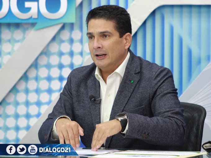 Roberto d´Aubuisson reconoce que deja una deuda de $10 millones en Santa Tecla