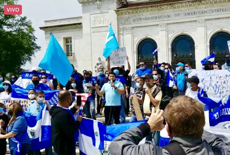 Salvadoreños en EE.UU. endosan apoyo a Nayib Bukele