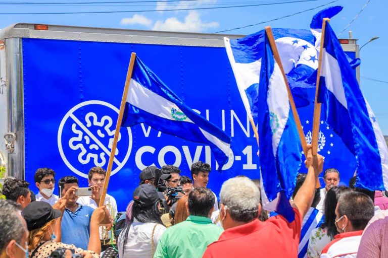 Segundo donativo de vacunas contra el Covid-19 sigue su ruta al municipio de Nueva Ocotepeque, Honduras