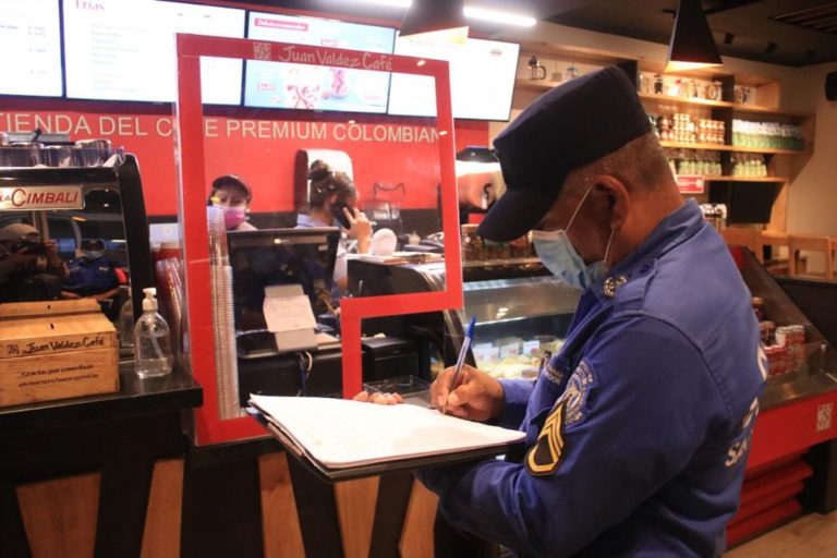 Negocios de la Zona Rosa fueron supervisados por el CAM para reducir riesgo de contagios por Covid-19