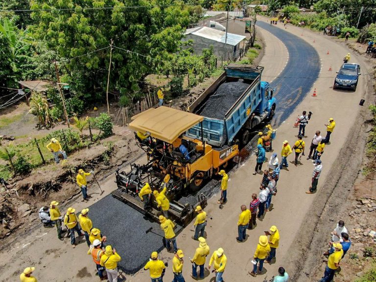 MOP inicia pavimentación de carretera a Guatemala en la zona de Chalchuapa, de Santa Ana