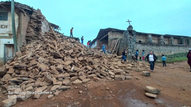 Terremoto destruye iglesia de casi 200 años en Perú