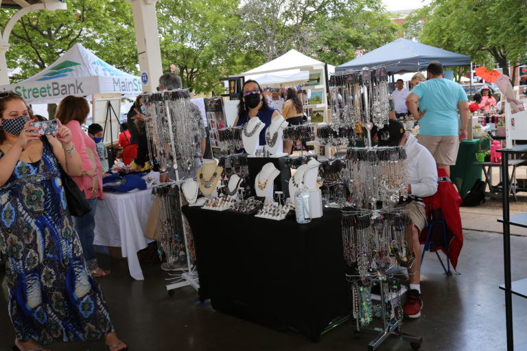 4 sugerencias para ayudar a las empresarias latinas a alcanzar el éxito