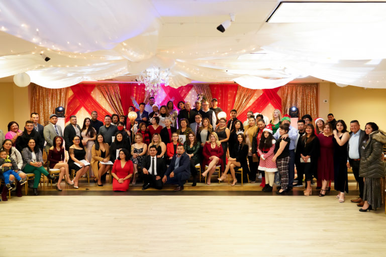 Salvadoreños agradecen por lo que se hizo este año