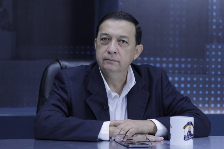 Rolando Castro: Carlos Araujo se comprometió a pagar salario y prestaciones a exempleados