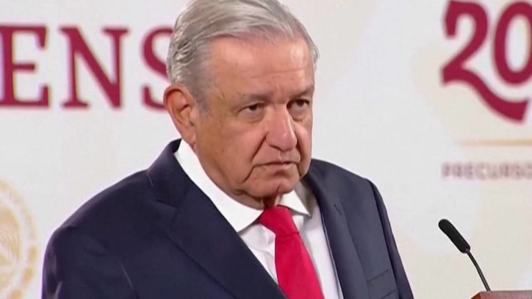 El presidente mexicano reitera su oferta de asilo para Julian Assange