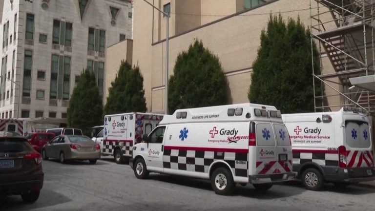 Las hospitalizaciones por COVID-19 alcanzan un nuevo récord en EE.UU.