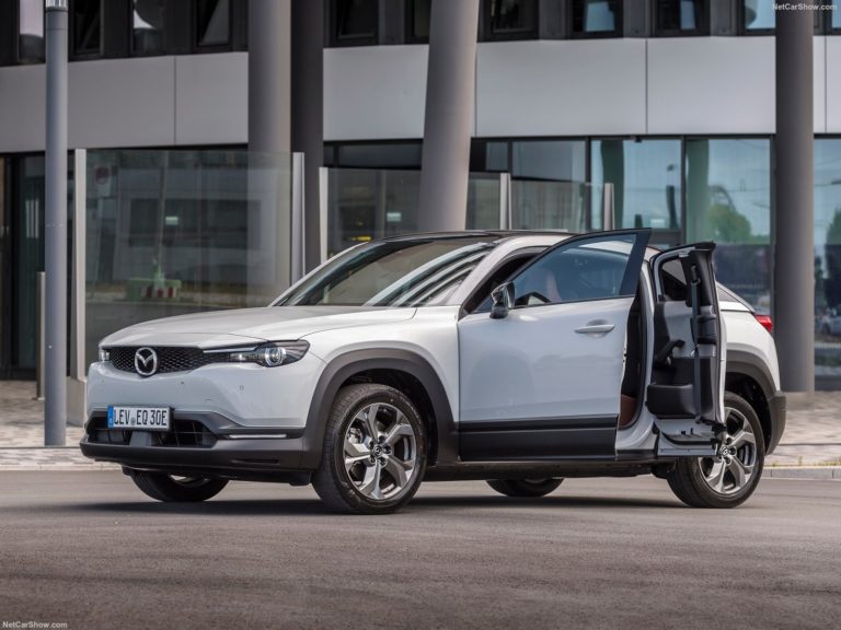 MX-30: ¿El primer eléctrico de Mazda o una película al revés?