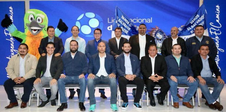 Fundan Liga Nacional de Fútbol en El Salvador