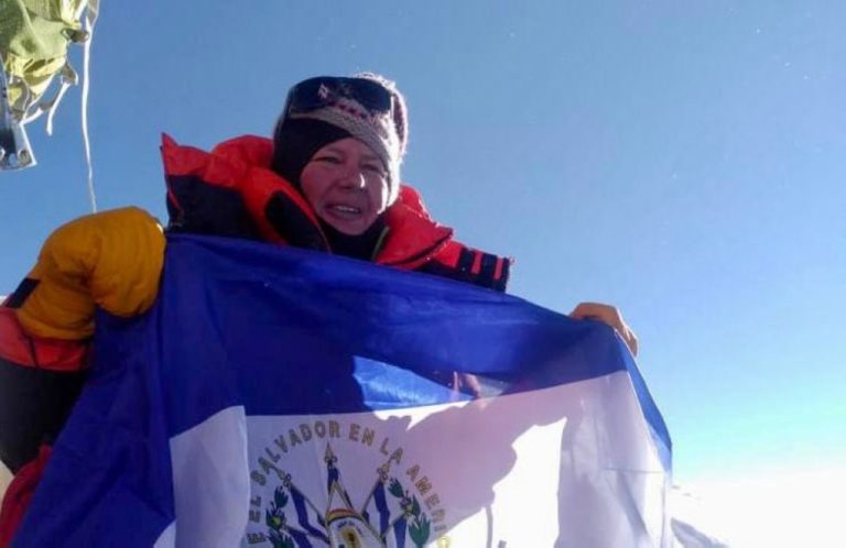 VIDEO | Alfa Karina Arrué: “Soy la primera persona de mi país en el Everest”