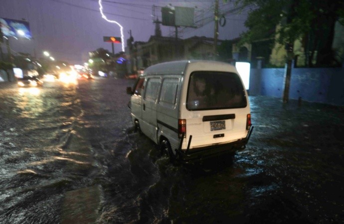 Pronostican lluvias de fuerte intensidad para este martes en El Salvador