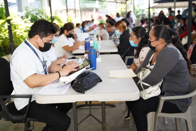 2,724 madres solteras acudieron al Ministerio de Trabajo en búsqueda de un empleo