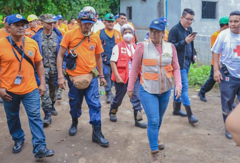 Protección Civil emite alerta roja por tormenta tropical Julia