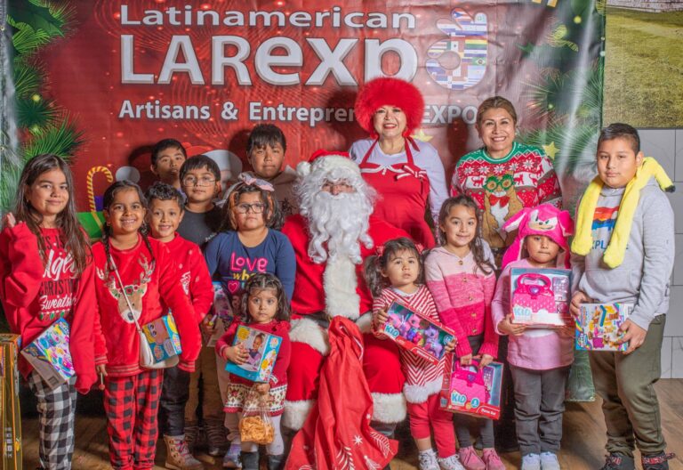 Niños recibieron regalos durante feria artesanal en Manassas