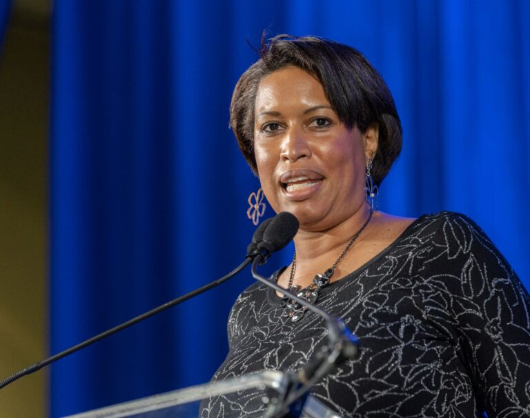 Carta de la alcaldesa de Washington DC Muriel Bowser