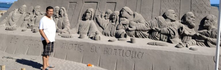 Esculturas de Semana Santa en Playa el Esterón
