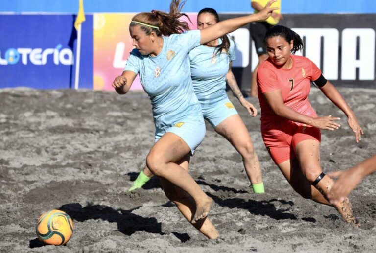 Barra de Santiago es primero en el ranking mundial de clubes femeninos de fútbol playa