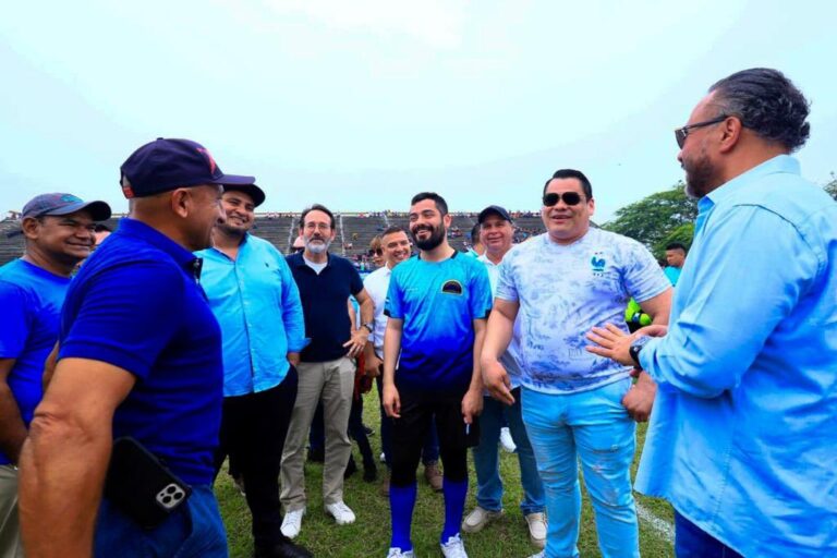 Con torneo de fútbol organizado por diputados de Nuevas Ideas, migueleños celebran Día del Trabajo