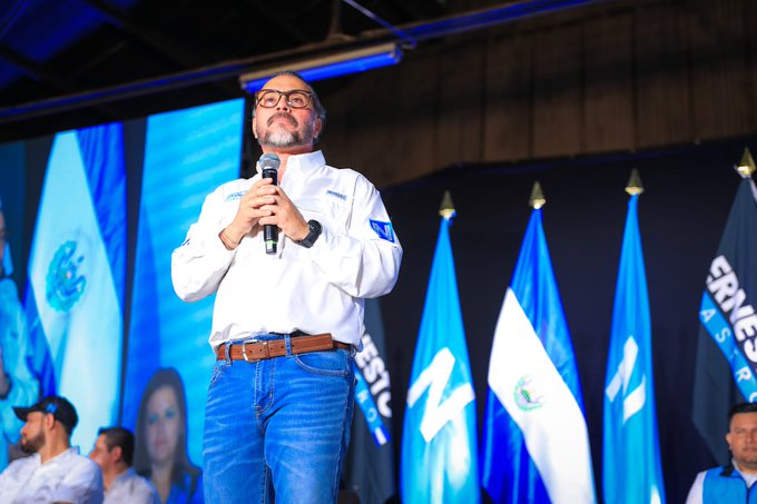 Ernesto Castro pide unidad a las estructuras de Nuevas Ideas para continuar transformando el país