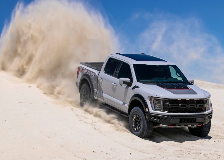 2023 Ford F-150 Raptor R. Dejemos la cordura a un lado