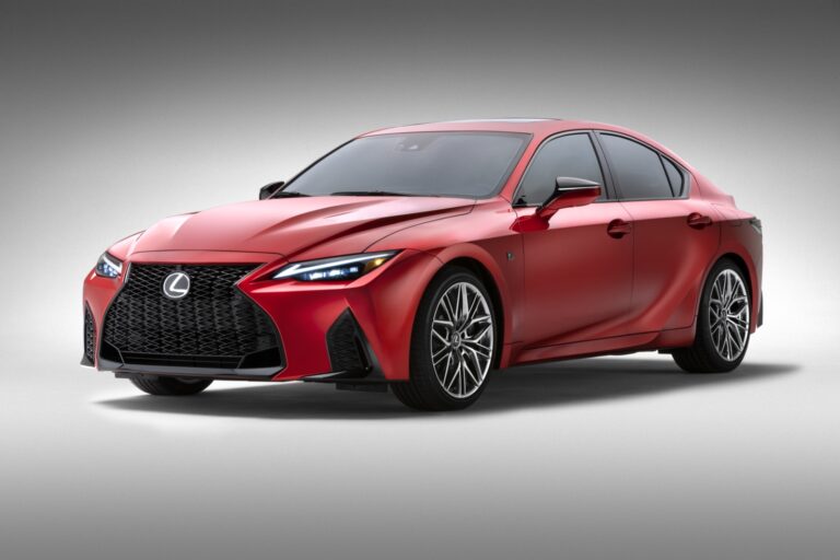 Lexus IS 500 F SPORT Performance. ¿La película al revés?