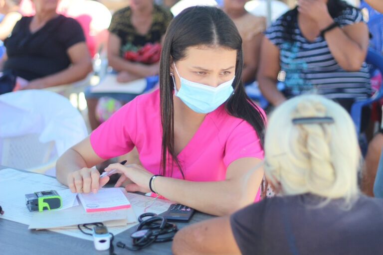 Diputados promueven jornadas médicas en Chalchuapa y Santiago Nonualco