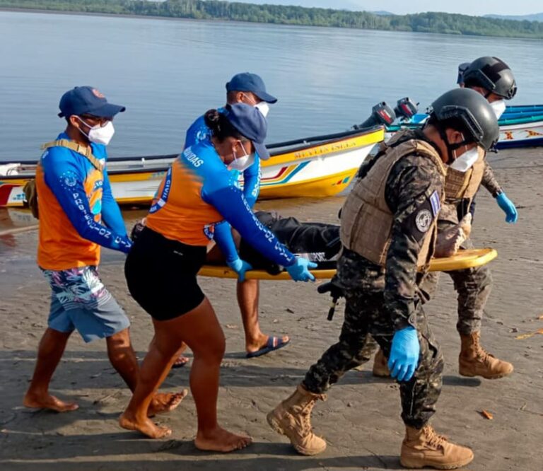 Encuentran cuerpo de un hombre que murió ahogado en playa El Espino