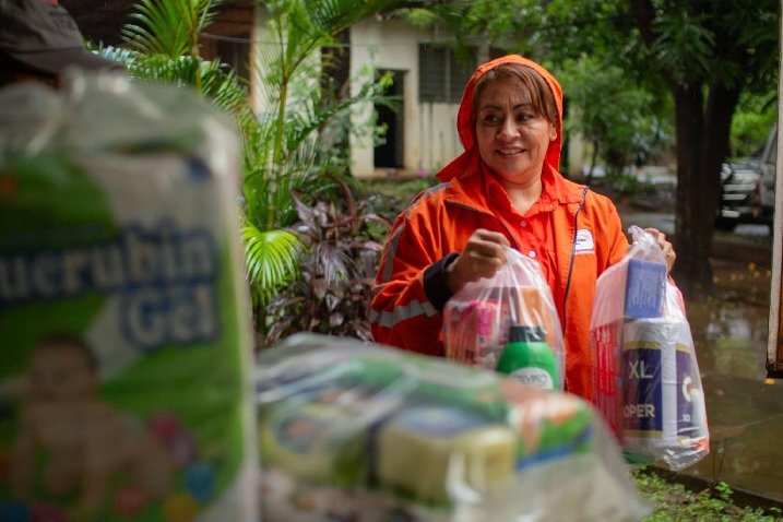 EE.UU. destina 1,400 kits de higiene personal para afectados por lluvias en Puerto Parada