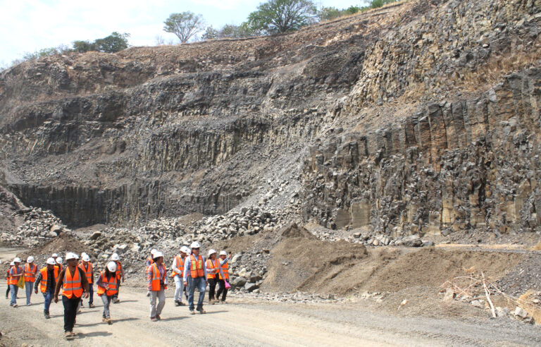 Espectáculo natural de la geología volcánica en El Salvador