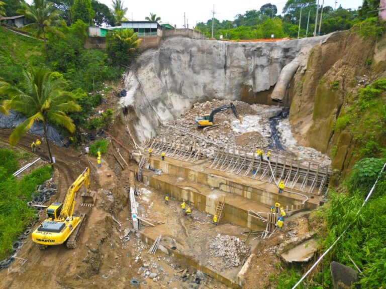 Intervienen 25 taludes en autopista a Comalapa