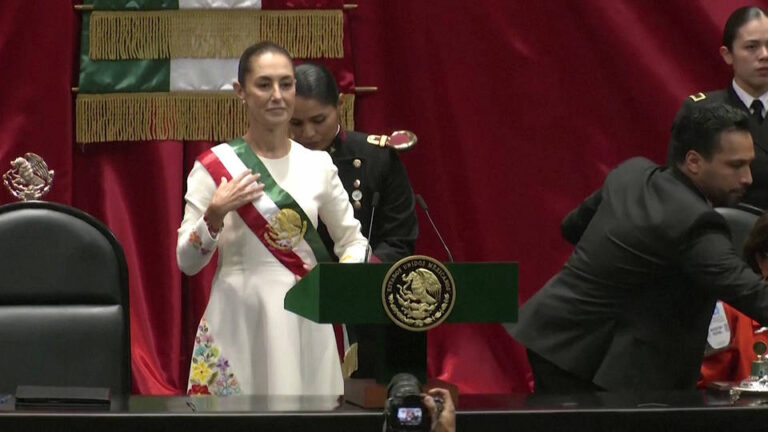 Claudia Sheinbaum se convierte en la primera mujer en asumir la presidencia de México