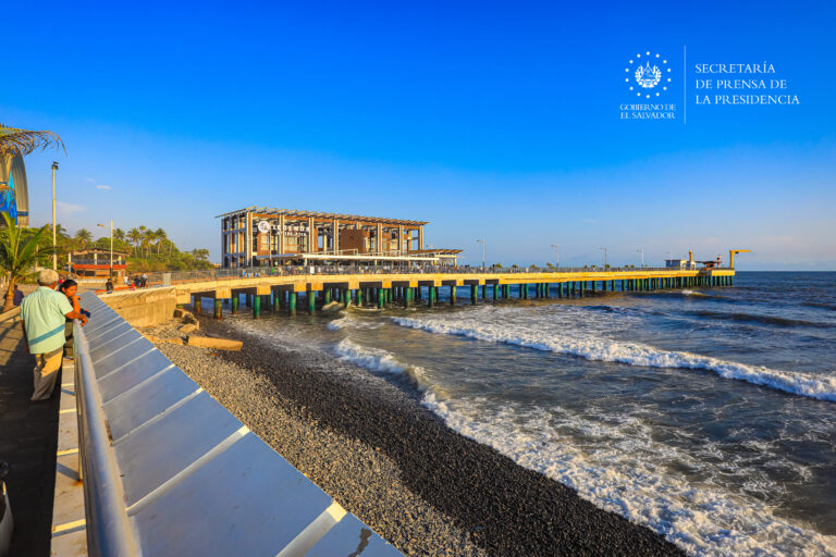 Nuevo muelle turístico del Puerto de La Libertad