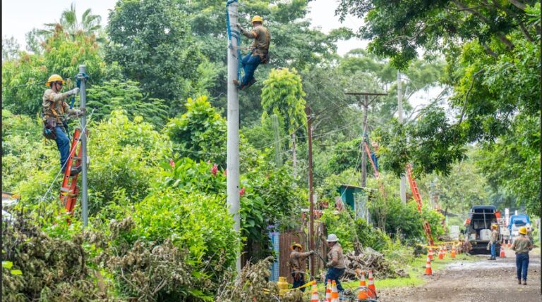 AES CLESA realiza proyectos de líneas en comunidades rurales de La Libertad, Sonsonate y Santa Ana