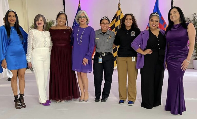 Voces importantes: mujer valiosa y única