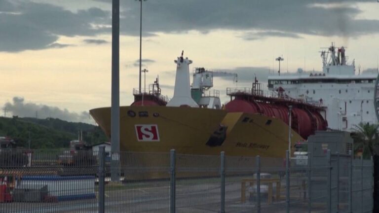 El Gobierno panameño rechaza la amenaza de Trump de retomar el control del canal de Panamá