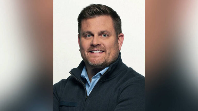 Los casquillos de bala utilizados en el asesinato del director ejecutivo de la aseguradora UnitedHealthcare tenían las palabras “deponer”, “negar” y “defender” grabadas en ellos