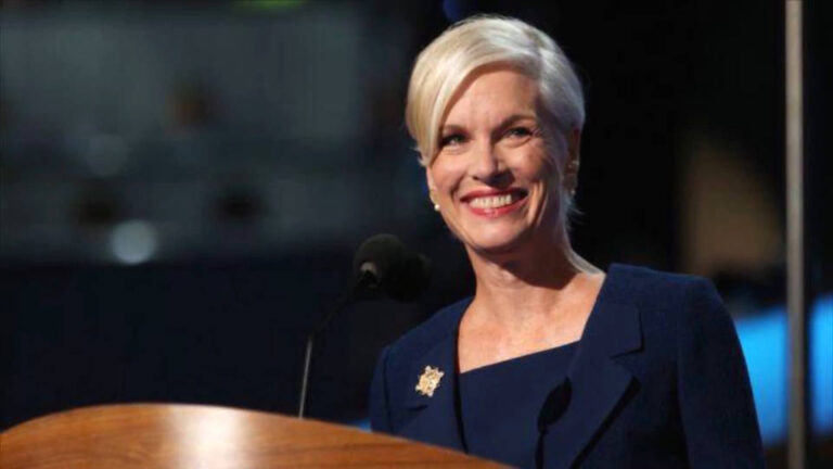 Cecile Richards, expresidenta de Planned Parenthood, muere a los 67 años