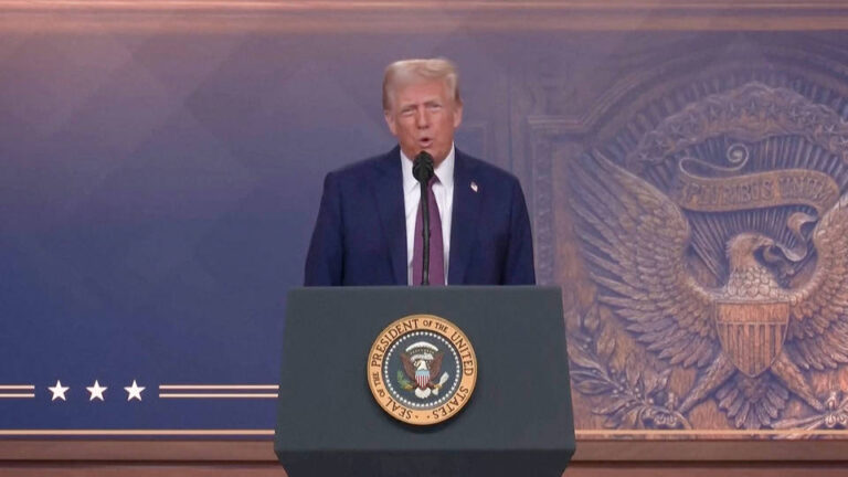 Trump da un ultimatum en el Foro Económico Mundial de Davos: inviertan en EE.UU. o enfrentarán aranceles