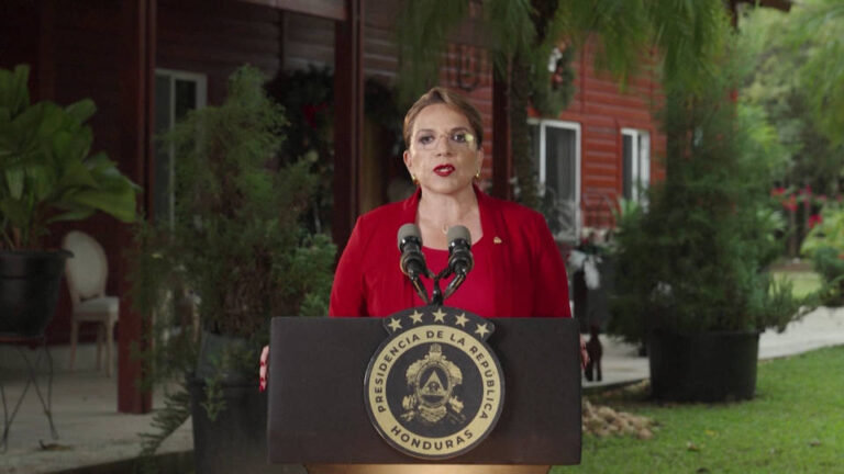 Honduras podría cancelar su cooperación militar con EE.UU. si Trump cumple con su promesa de realizar deportaciones masivas